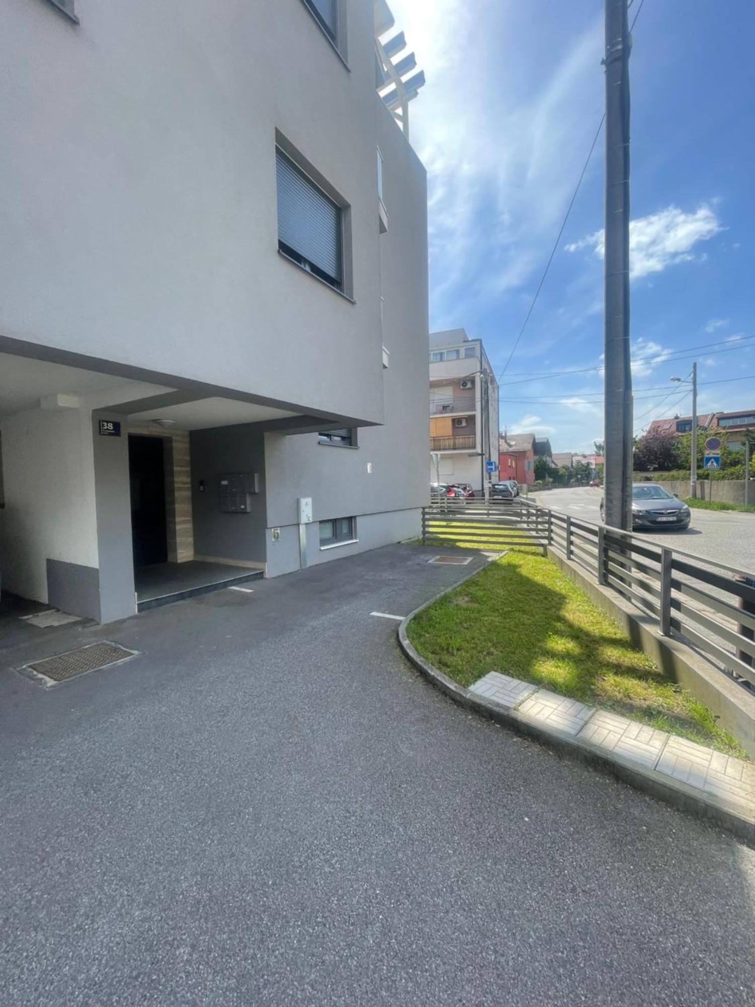 Lucky Place Apartment - Zumberacka With Free Private Parking Zagreb Exterior foto